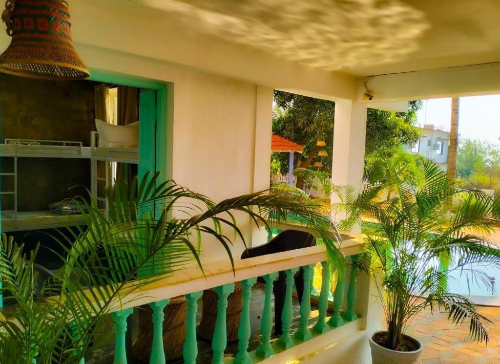 Hotel Turquoiise House Morjim Esterno foto
