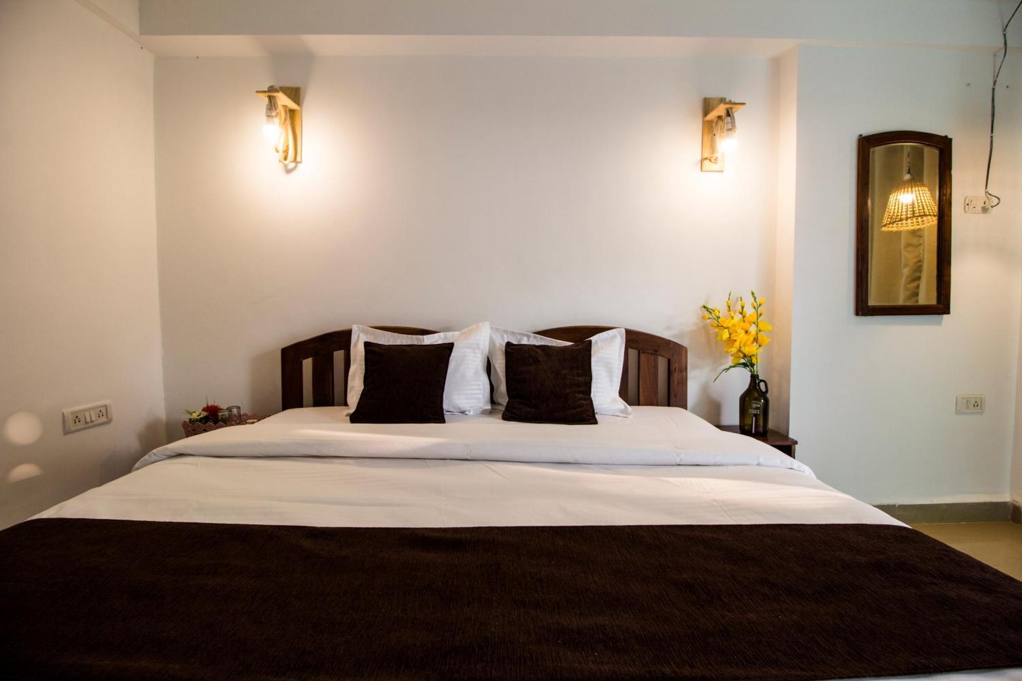 Hotel Turquoiise House Morjim Esterno foto